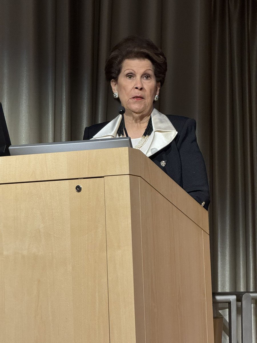 Dr. Alfredo Quiñones-Hinojosa tweet media