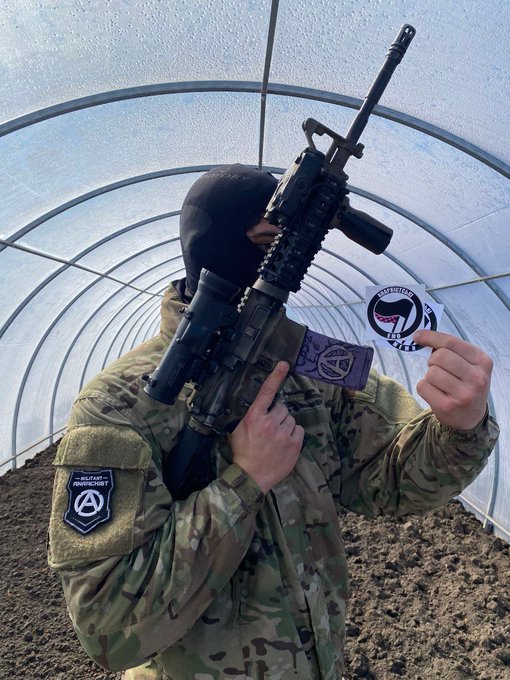 GoGevfAX0AAxVR1?format=jpg&name=small