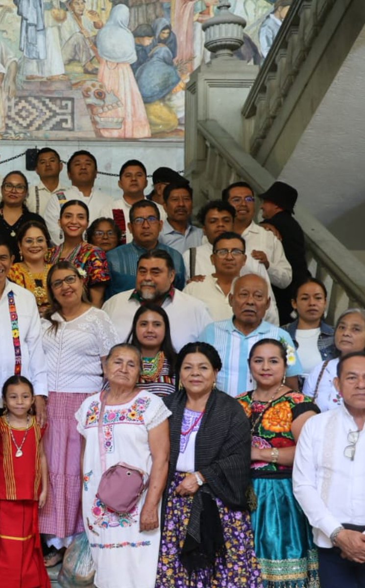 LACHISP5's tweet photo. @OaxacaTCultura Se habla en San Agustín de las Juntas que ya tienen padrino para la delegación que está plagiando el proyecto original del 2019.
Que su labor no se límite al espectáculo y se verifique la originalidad e historia del municipio. https://t.co/Q16nX6hrOj