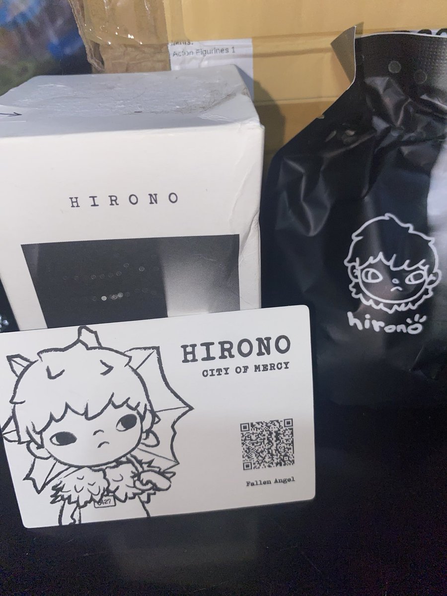 aeyuiri's tweet photo. LFB WTS Hirono Fallen Angel COM
- sealed, complete inclu
- bottom box opened 
₱2100
mop: gcash/bdo
mod: jnt/sdd

🏷️ popmart hirono ph city of mercy FA https://t.co/aIIN5zqvyW