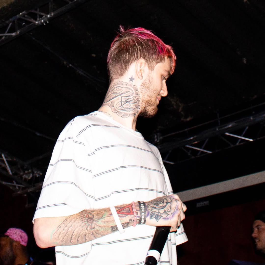 GETCAKEDlEYOUNG's tweet photo. nine years ago, Peep performed at his first ever Los Angeles show. thank you @geelopezz for capturing these timeless shots of this night ❤️ https://t.co/XWku3gw3MP