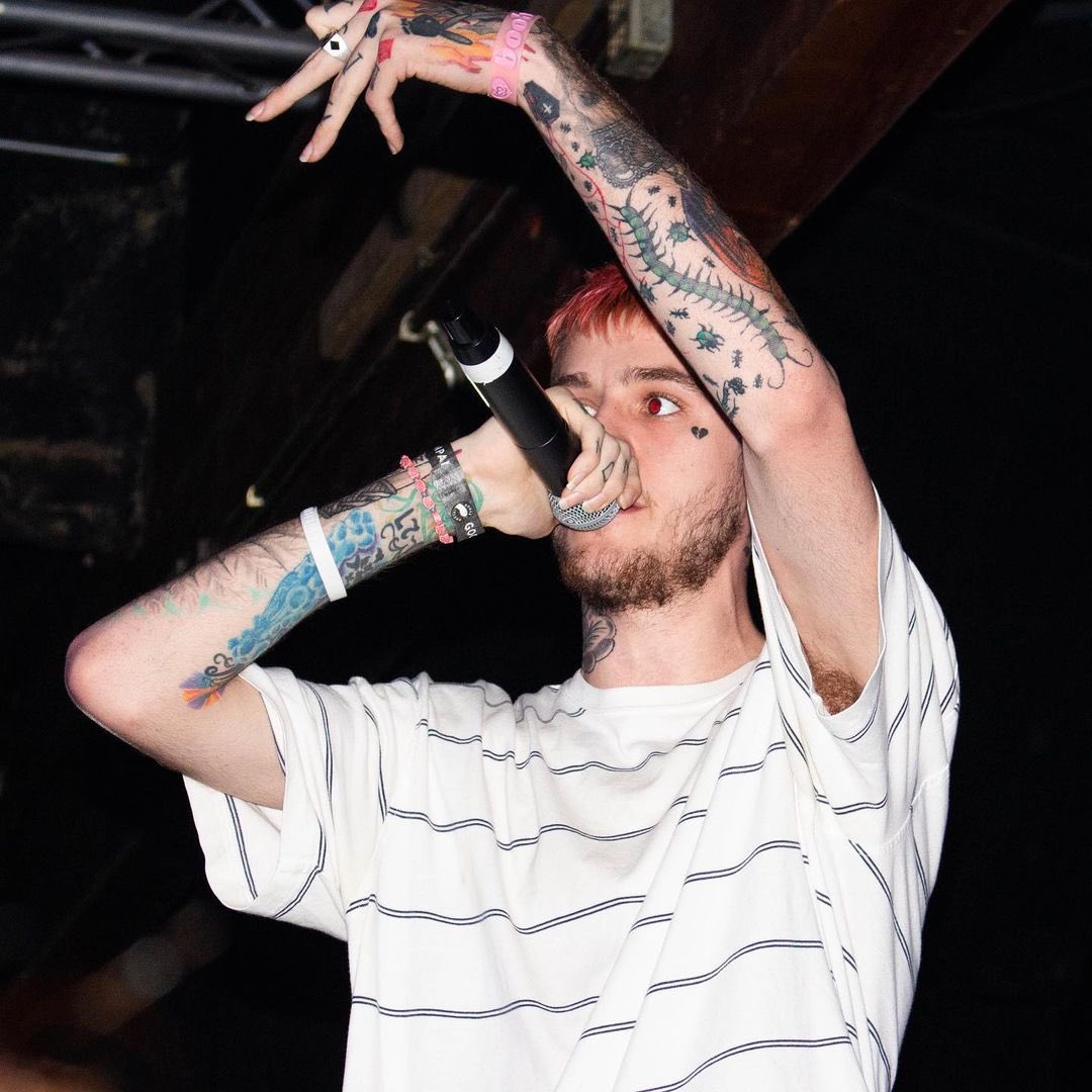 GETCAKEDlEYOUNG's tweet photo. nine years ago, Peep performed at his first ever Los Angeles show. thank you @geelopezz for capturing these timeless shots of this night ❤️ https://t.co/XWku3gw3MP