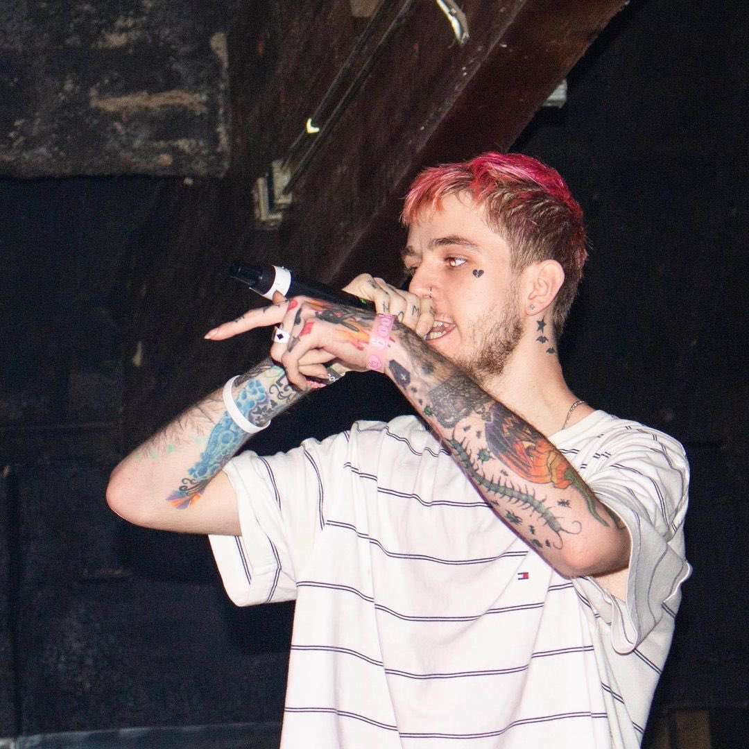 GETCAKEDlEYOUNG's tweet photo. nine years ago, Peep performed at his first ever Los Angeles show. thank you @geelopezz for capturing these timeless shots of this night ❤️ https://t.co/XWku3gw3MP