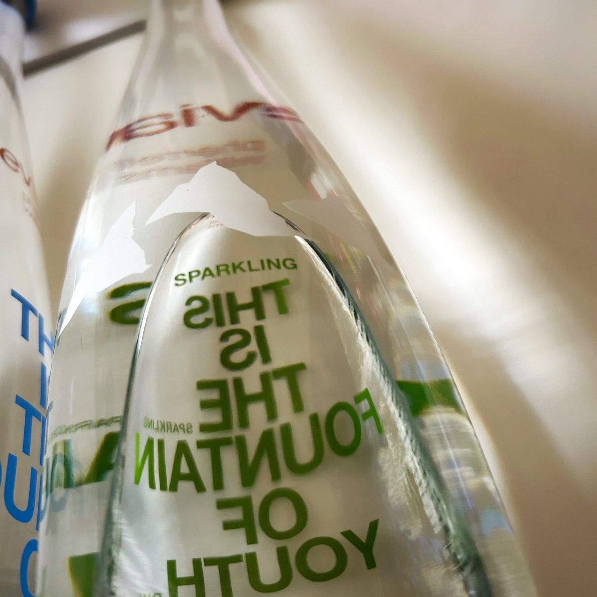 kitty_kwong's tweet photo. #evain #designerbottles 2025

#evianwater 
#pharrell 
#humanrace 

- - - - - - 

repost • #evianwater 

A new era of joyful wellbeing is near. @pharrell x @humanrace x @evianwater

- - - - - - 

#limitededition #liveyoung #thefountainofyouth #pharrell https://t.co/0y7ikNaJSI