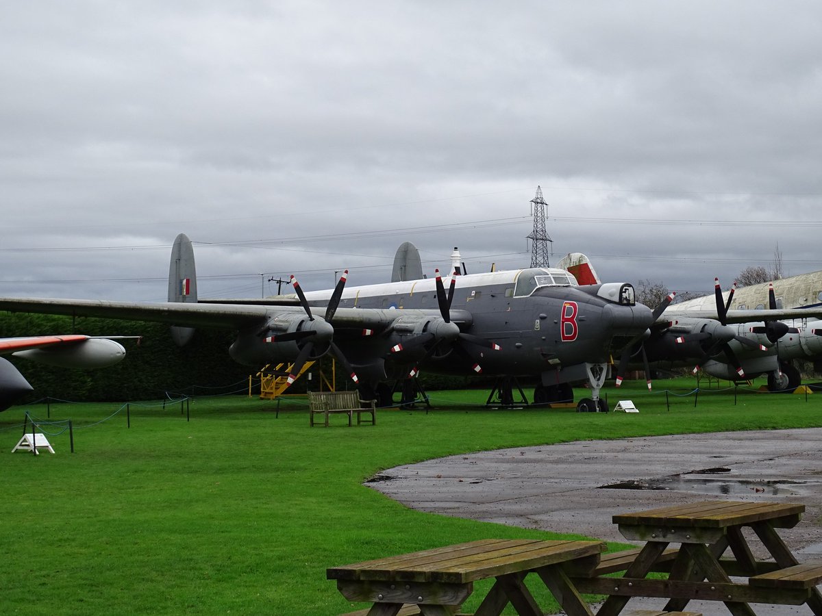 gaz11h's tweet photo. @NewarkAirMus Got to love Avro Shackletons https://t.co/jYBPXpvl5s