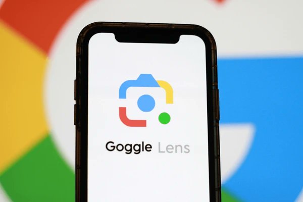 Google Lens es la app más subestimada de tu móvil.

La mayoría ni sabe que existe.

Aquí te enseño 5 formas de usar su IA y llevarla al siguiente nivel: