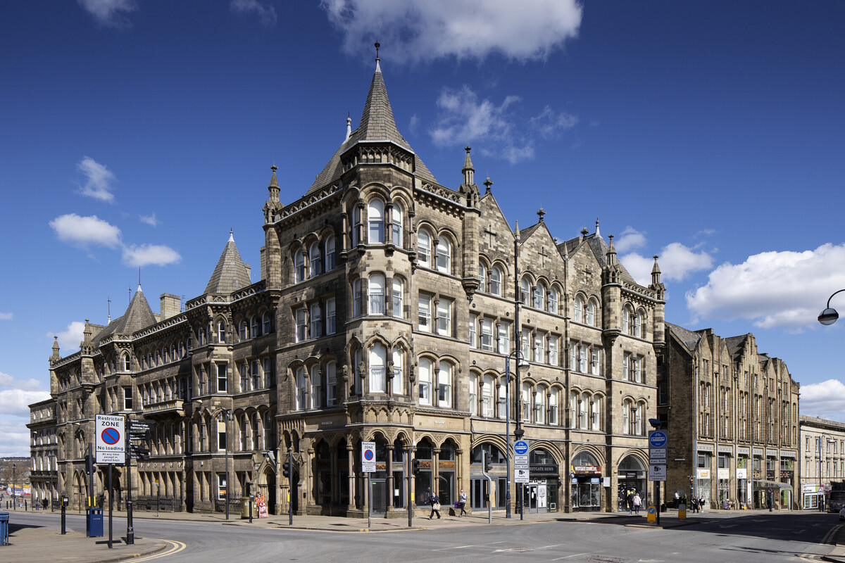 Historic England (@historicengland) on Twitter photo Reuse England's historic buildings to create 670,000 homes. 🏡
Our 'Heritage Works for Housing' report shows that reusing much-loved heritage can cut carbon too.
Hear more from <a href="/HistoricEngland/">Historic England</a>'s Catherine Dewar & <a href="/DeloitteUK/">Deloitte UK</a>'s Katie Wray: ➡️ bit.ly/hhousing Reuse England's historic buildings to create 670,000 homes. 🏡
Our 'Heritage Works for Housing' report shows that reusing much-loved heritage can cut carbon too.
Hear more from <a href="/HistoricEngland/">Historic England</a>'s Catherine Dewar & <a href="/DeloitteUK/">Deloitte UK</a>'s Katie Wray: ➡️ bit.ly/hhousing