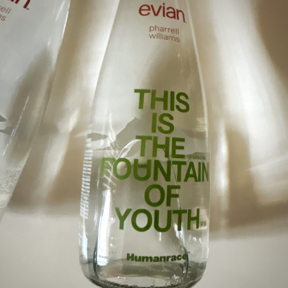 kitty_kwong's tweet photo. #evain #designerbottles 2025

#evianwater 
#pharrell 
#humanrace 

- - - - - - 

repost • #evianwater 

A new era of joyful wellbeing is near. @pharrell x @humanrace x @evianwater

- - - - - - 
 
#limitededition #liveyoung #thefountainofyouth #pharrell https://t.co/BooZifOHyM