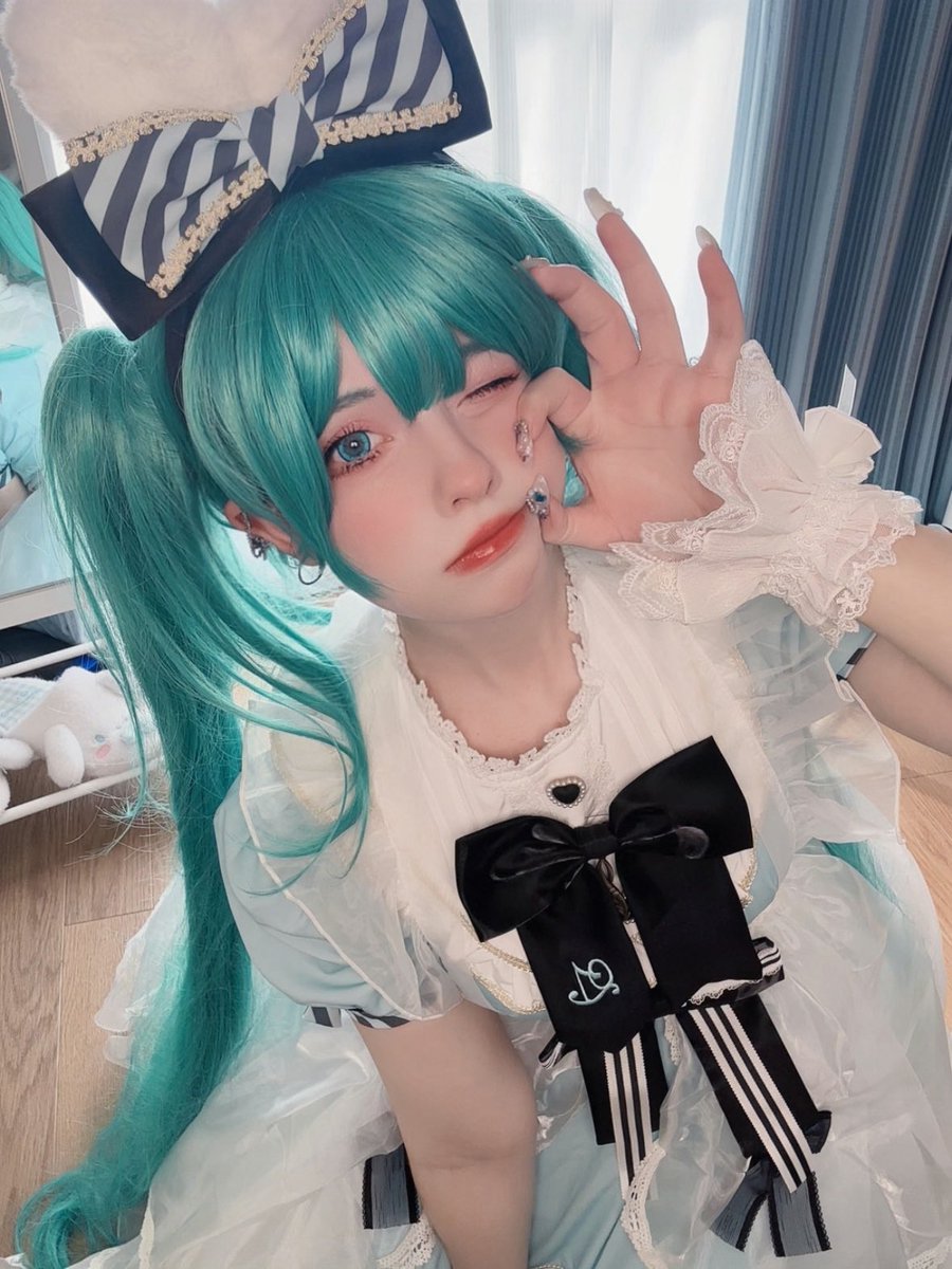 投稿がしばらく空いてしまってごめんなさい！新しいお部屋に引っ越して、すごく時間とエネルギーがかかっちゃった〜😭 https://t.co/FesQjEWwSm