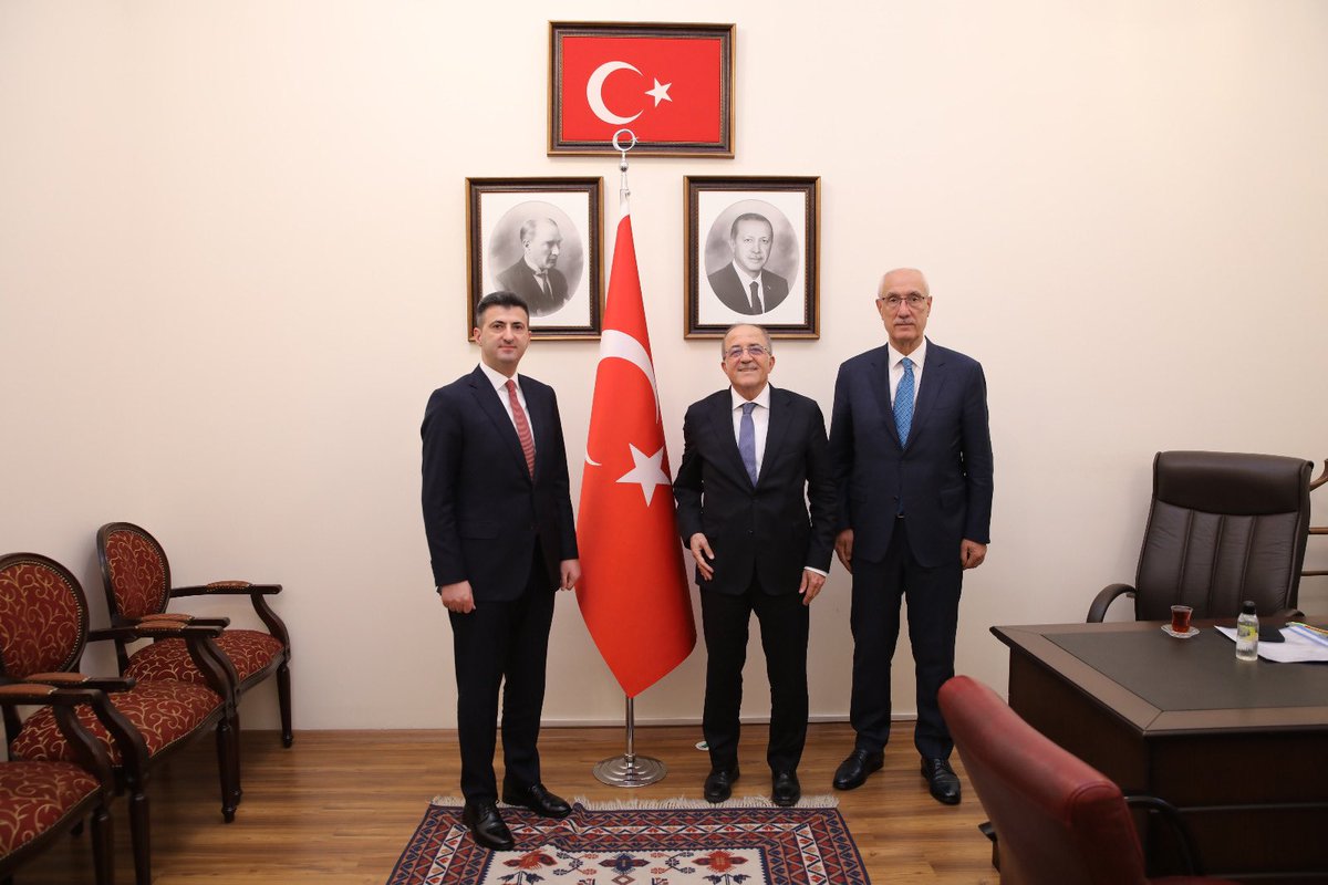 Mehmet Ali Çelebi (@celebimehmeta) on Twitter photo Milli Savunma Bakan Yardımcımız Sn. Şuay Alpay ile Yüce Mecliste görüştük.
Kendisine konukseverliği için teşekkür eder, çalışmalarında başarılar dileriz. 🇹🇷 <a href="/FeyziBerdibek1/">Feyzi Berdibek🇹🇷</a> Milli Savunma Bakan Yardımcımız Sn. Şuay Alpay ile Yüce Mecliste görüştük.
Kendisine konukseverliği için teşekkür eder, çalışmalarında başarılar dileriz. 🇹🇷 <a href="/FeyziBerdibek1/">Feyzi Berdibek🇹🇷</a>