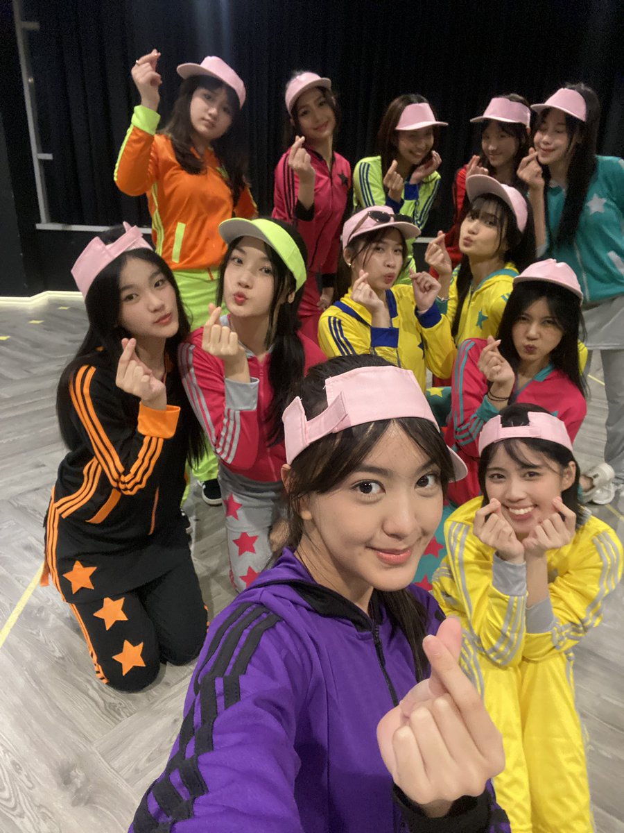C_IndahJKT48's tweet photo. SEMUANYA TERIMAKASIH UNTUK #UGSKJ NYAAA🫰🏻 https://t.co/ak8DAcLWQZ