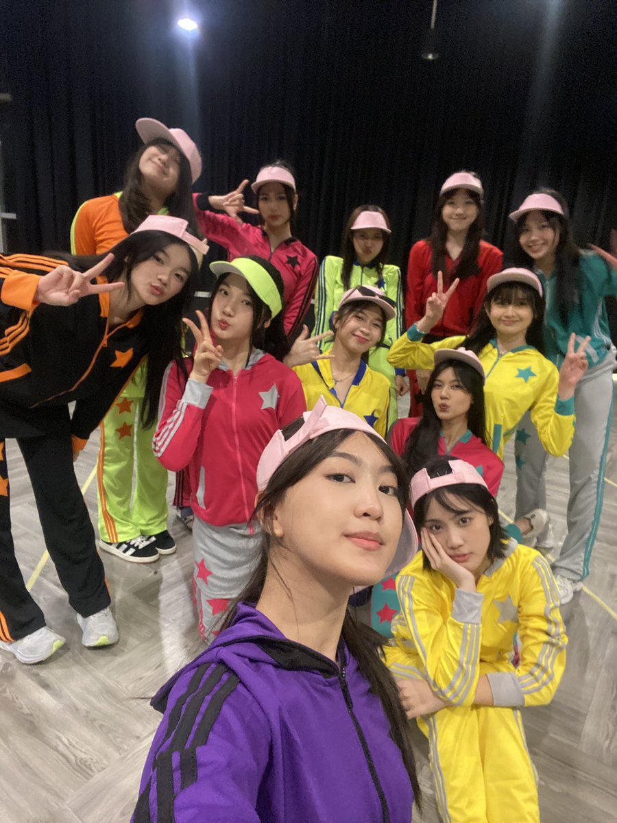 C_IndahJKT48's tweet photo. SEMUANYA TERIMAKASIH UNTUK #UGSKJ NYAAA🫰🏻 https://t.co/ak8DAcLWQZ