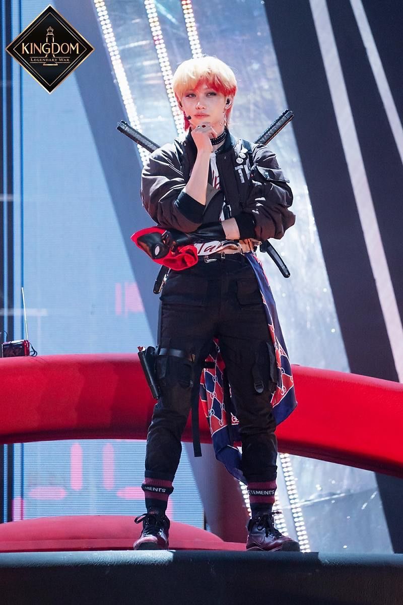 shu_porangporan's tweet photo. yo sé que Kingdom dejó traumas (me incluyo) pero jamás olvidaré este look de Felix ✋🏼😫 fue maravilloso https://t.co/pDb7Hkf18N