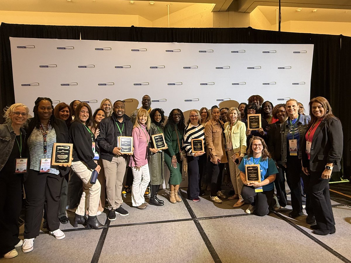 BCPSAppliedLearning (@bcpsapplearn) on Twitter photo Congratulations to our <a href="/magnetprograms/">Magnet Programs</a> for their awards from Magnet Schools of America. <a href="/browardschools/">Broward Schools</a> <a href="/HowardHepburn/">Howard Hepburn</a> Congratulations to our <a href="/magnetprograms/">Magnet Programs</a> for their awards from Magnet Schools of America. <a href="/browardschools/">Broward Schools</a> <a href="/HowardHepburn/">Howard Hepburn</a>