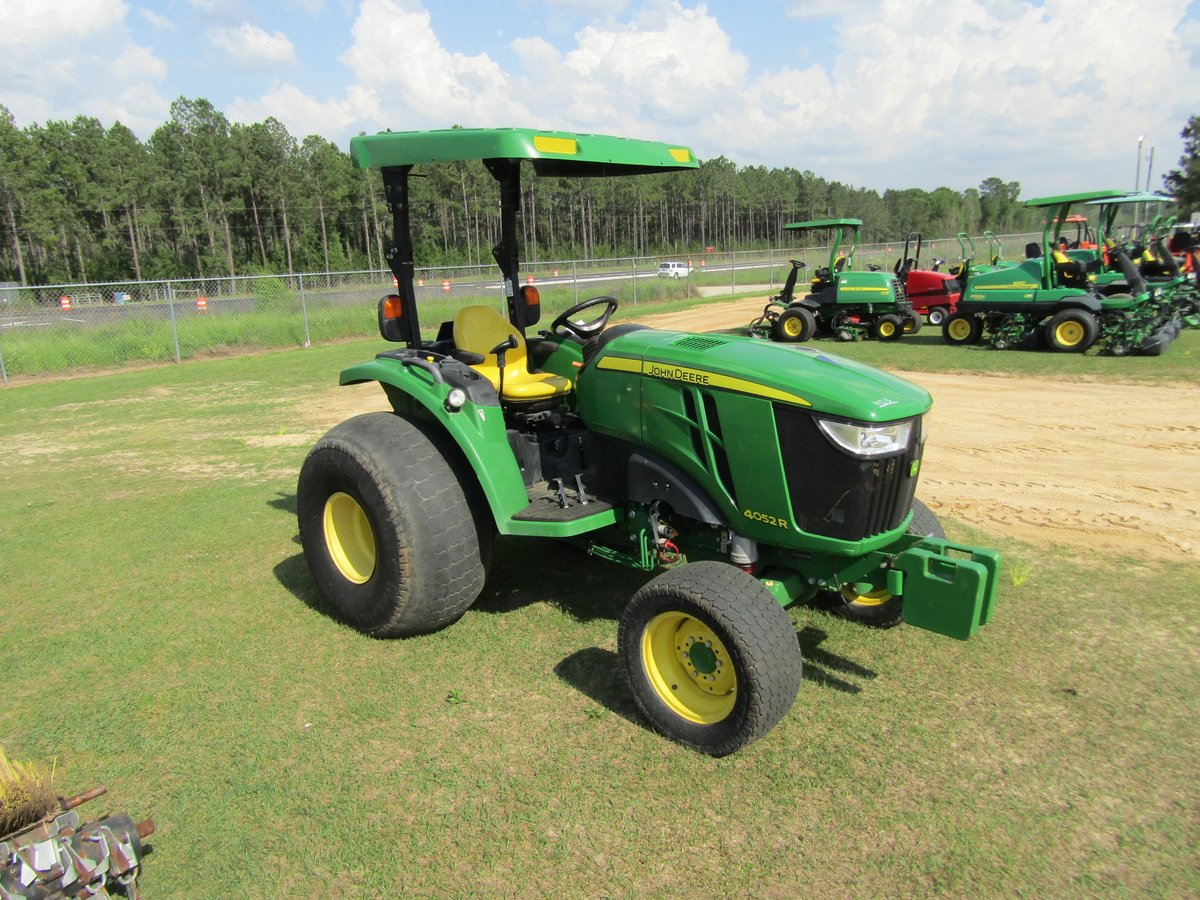 WeeksTurf's tweet photo. Online Turf Equipment Auction. Over 300 Items! Bidding Ends Wednesday April 16, 2025. Items located in Moultrie, GA. View the online catalog at https://t.co/H4UMY4XSiR https://t.co/nICZJIBMmV