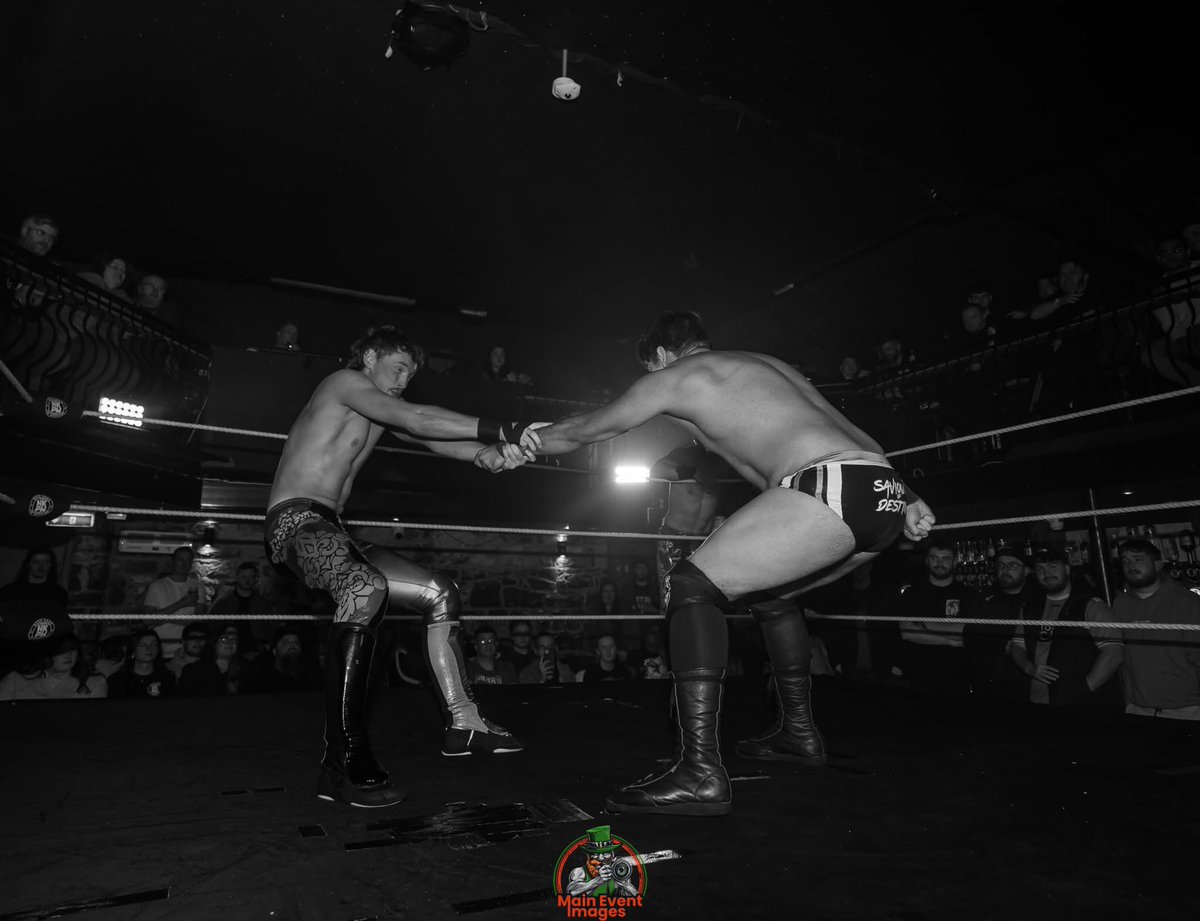 Owen Richards 🖐 tweet media