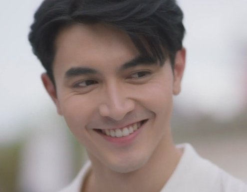 giegyorme's tweet image. ชั้นแอบไม่ชินภณลุคปัจจุบันไปแล้วได้ไง55555555555 แต่ยังจ่ะะ ยังเหลือพีเรียดอีก2เรื่องรอลงจอ แต่อย่างน้อยเรื่องนี้ก็ยังมีลุคปัจจุบันให้เห็นบ้าง55555 ไปกันต่ออออออ ฮีได้กลับปัจจุบันอีกทีคือนู่นนนน นับ8ค่ะ

#คุณพี่เจ้าขาตอนจบ