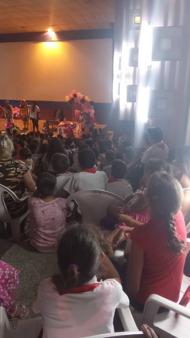 #ICAIC
#65animadosicaic
#66ICAIC
A su paso por Villa Clara Lidis Lamorú, apostó " Por Una Sonrisa" y definitivamente encontró miles.