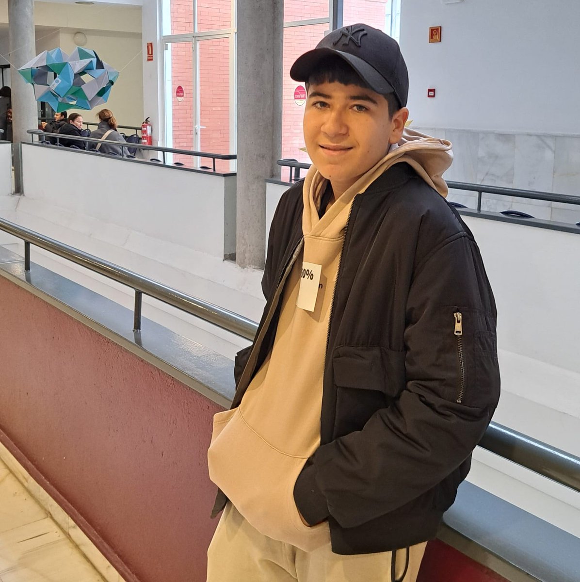 Diego, alumno de GSD Vallecas, acudió este sábado a la 🎓Facultad de Matemáticas de la <a href="/uni/">UNI</a>.complutense para participar en la fase final de la Olimpiada Matemática para alumnos de 2ºESO.
#minimocomunmultiplo #gsdvallecas #gsdeducacion