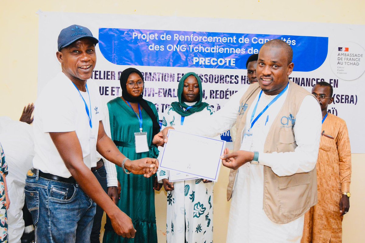 ong_aha's tweet photo. Fierté pour l’ONG AHA à l’issue de la formation RH &amp; FINANCE du projet #PRECOTE à #Abéché/#Ouaddaï 
Un pas de plus vers l’excellence opérationnelle.
Merci à l’ONG ADES, à @FranceauTchad et aux formateurs pour leur appui et la qualité des enseignements.
#Tchad @diploWeisz @xibniy https://t.co/t0tqyM2ogr