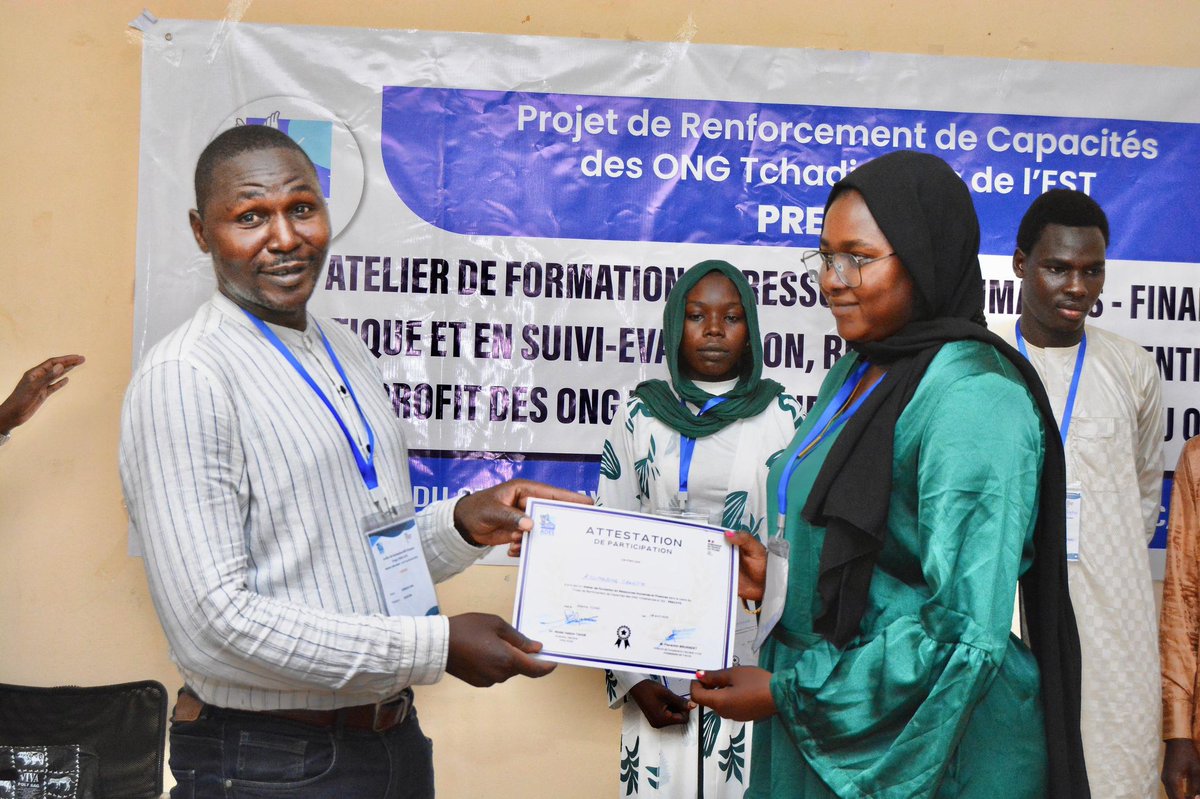 ong_aha's tweet photo. Fierté pour l’ONG AHA à l’issue de la formation RH &amp; FINANCE du projet #PRECOTE à #Abéché/#Ouaddaï 
Un pas de plus vers l’excellence opérationnelle.
Merci à l’ONG ADES, à @FranceauTchad et aux formateurs pour leur appui et la qualité des enseignements.
#Tchad @diploWeisz @xibniy https://t.co/t0tqyM2ogr
