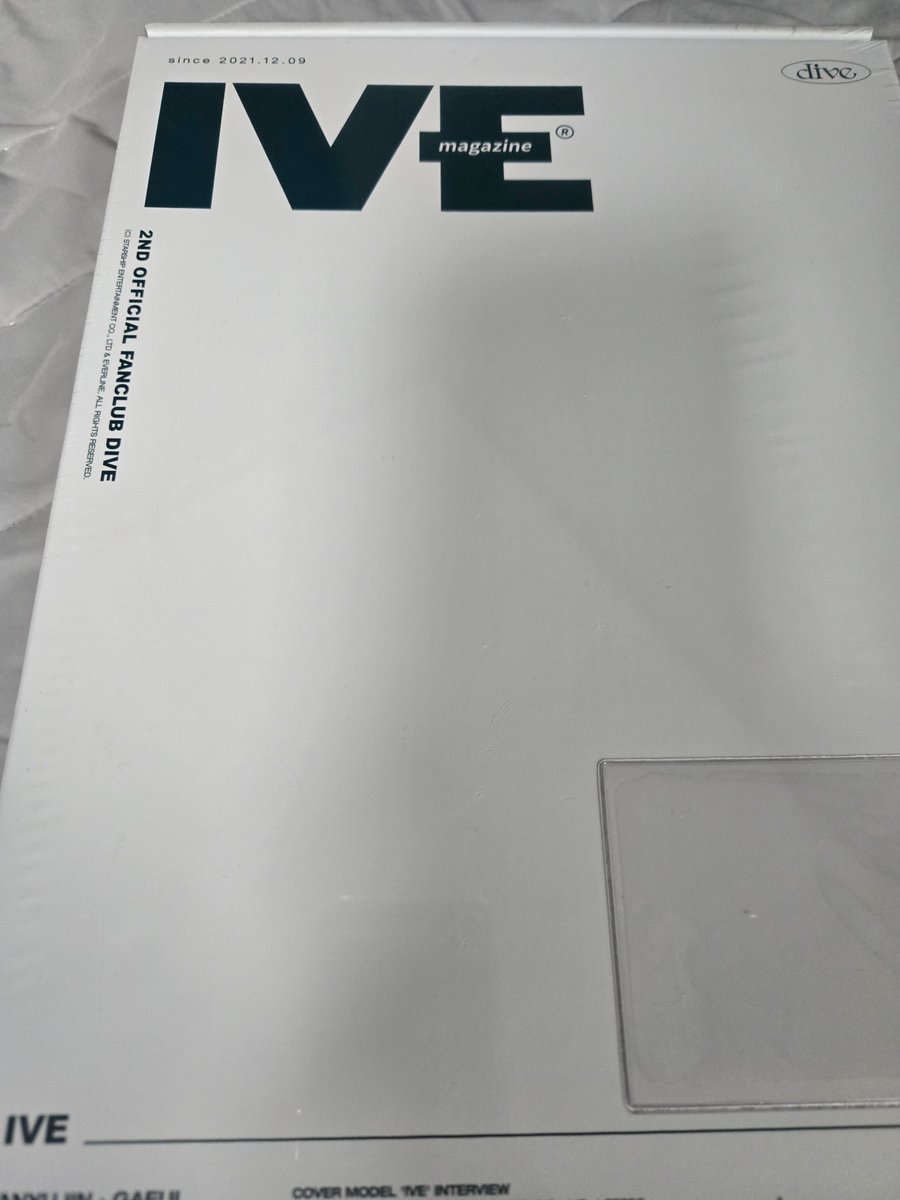 ko11788694's tweet photo. 아이브 2기 키트 양도
2기 카드제외 모든 구성품

2.0
택배비 별도 (반택, 끼택 가능)

IVE 안유진 가을 레이 장원영 이즈 리서 포카 미공포 broadcast 공방 poca wts 다이브 ��클럽 fanclub kit https://t.co/kpiK0gGMmw