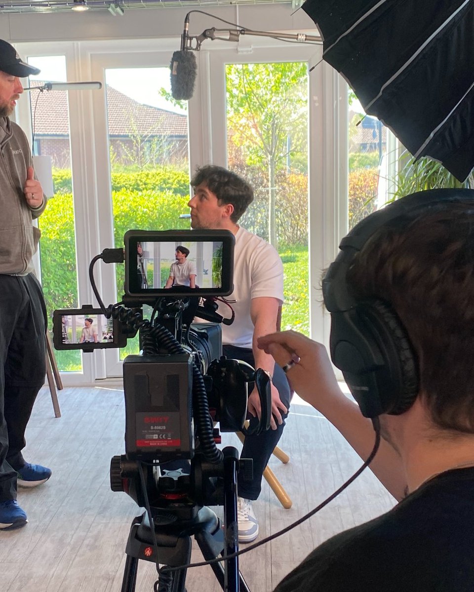 OD_Homes's tweet image. Behind the Scenes 📸✨

What an exciting day we've had! Here's a sneaky behind-the-scenes shot of what’s been going on today. 👀🎬

Keep your eyes peeled — all will be revealed soon! 👇💫

#ExcitingThingsComing #StayTuned #SneakPeek #BTS #WatchThisSpace #SharedOwnership
