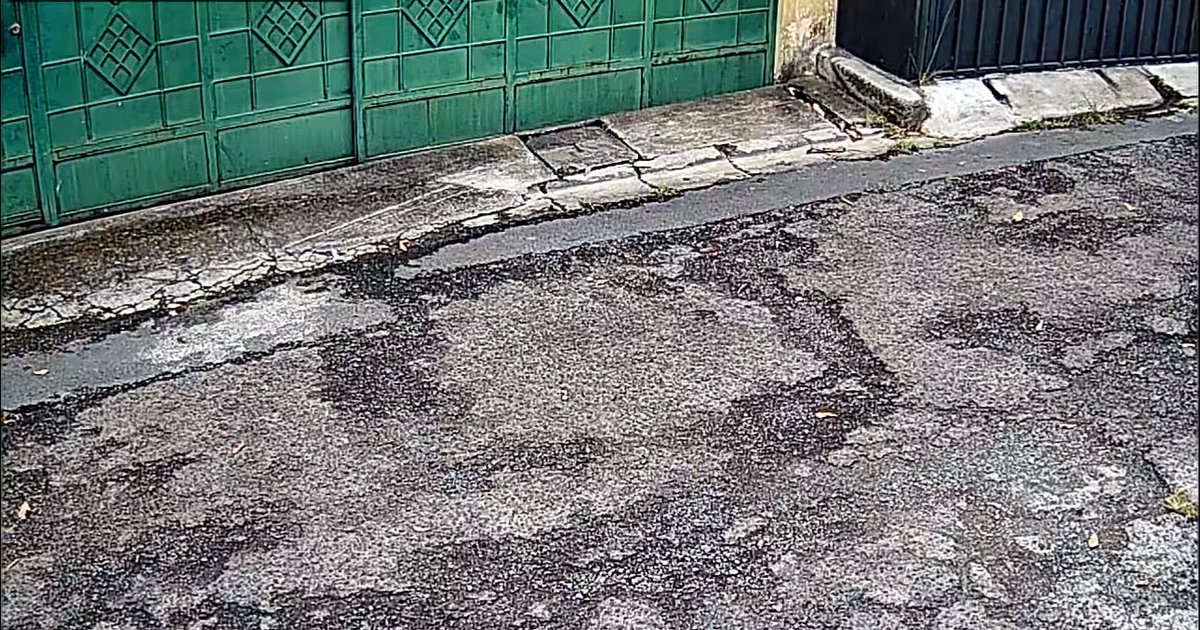 Flower277's tweet photo. @ObrasPublicasSV Mala calle genera agua estancada zancudos ancianos accidentados etc Res Sta Teresa 17 ave Nte Pje 7 Sta Tecla @ObraMunicipal @SantaTeclaSV @Gobierno_SV @nayibbukele https://t.co/fIElhZVbNh