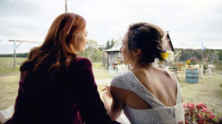 BiTheWayHaught's tweet photo. Good morning beautiful Earpers ☀️ It's seems fitting that Wayhaught's wedding anniversary falls on #WayHaughtWednesday 💐 Can't believe it's been 4 years. Wishing them along with all of you the loveliest day possible. Keep fighting for more #WynonnaEarp We need them back 💜💜💜 https://t.co/8rmkLroxnD