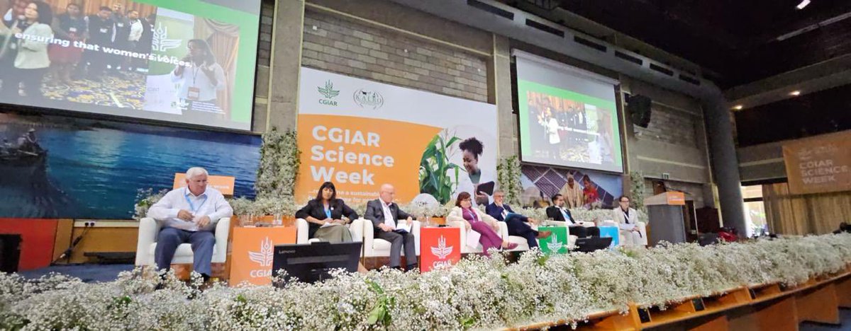 vmva1950's tweet photo. En mi intervención en la plenaria de hoy de la #CGIARScienceWeek, destaqué la importancia de fortalecer la asistencia técnica en las comunidades más pobres, como lo hacemos con @CIMMYT y #MasAgro en el sur de #México. https://t.co/4denQEpCrT