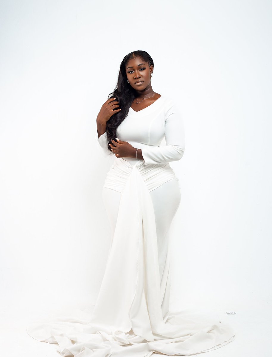 laud_kotey's tweet photo. Birthday portrait session with the CEO of Fleur Pazienza 

Images by me 🫡 https://t.co/VlrlGvAMHL