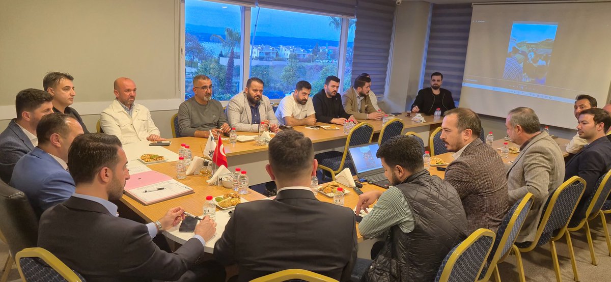 MUSIADAdana's tweet photo. Bu haftaki Yönetim Kurulu Toplantımızı Başkanımız Ömer Tekdemir Başkanlığında gerçekleştirdik. Ramazan ayında gerçekleştirdiğimiz faaliyetlerimizi değerlendirerek, yakın zamanda yapacağımız üye tanışma programımızla alakalı bilgi alışverişinde bulunduk. https://t.co/XueV3dREco