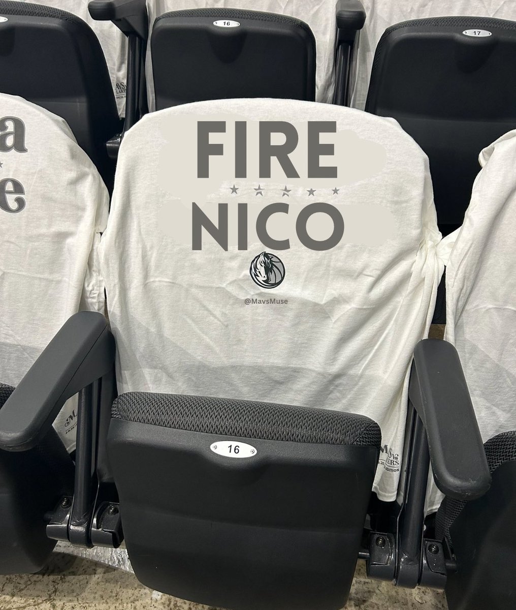 MavsMuse's tweet photo. The back of the shirts: https://t.co/9SjhvfcJw8