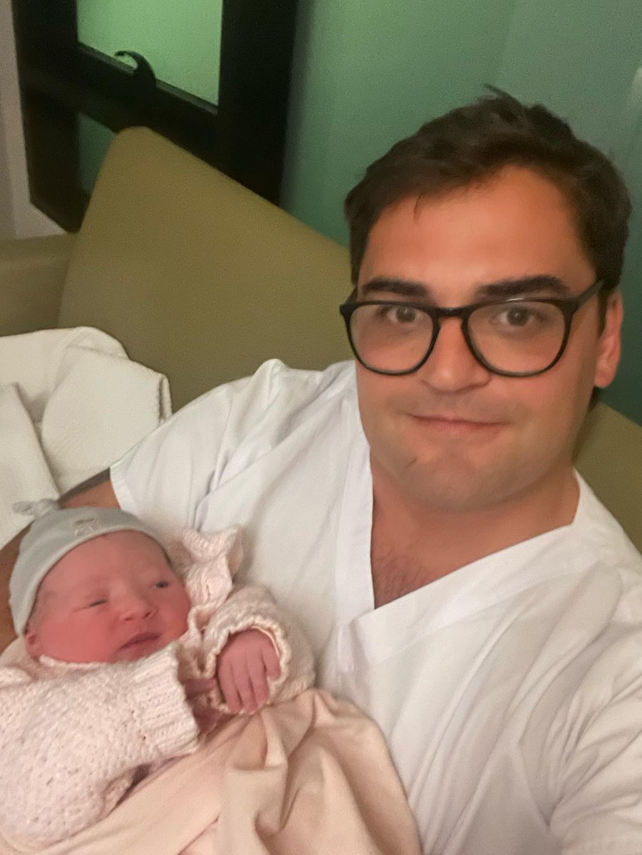 ☘️ Seguimos de festejos, pero no nos referimos al sábado de locales en Tajes y Beranguer... Es porque nació Nacha Otegui. Le mandamos un gran abrazul a Javi y a Emma en este momento de tanta felicidad. ¡Bienvenida Nacha! #VamosAzules #CanterAzul