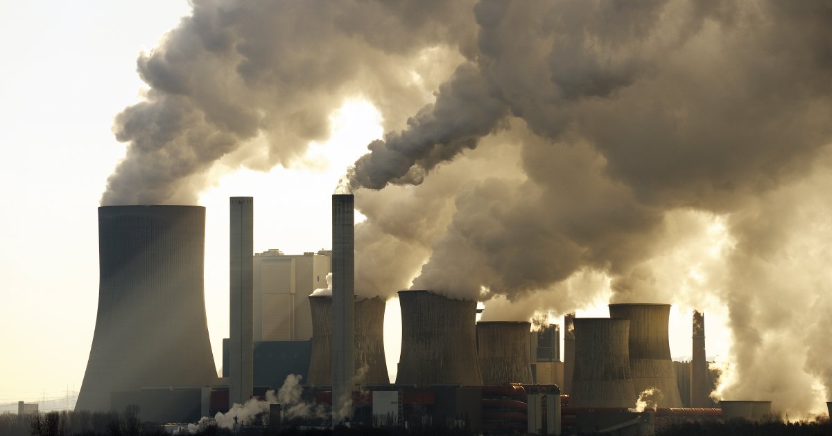 EtatDeFlow's tweet photo. ON VOUS A MENTI SUR L'ECOLOGIE (encore une fois).

Les écolos et l'État vous imposent des contraintes au nom de la planète.

Des milliers d'euros dans votre dos.

Voici 9 MYTHES écologiques qui vous coûtent une fortune (avec preuves à l'appui) : https://t.co/WXSSjKGkQR