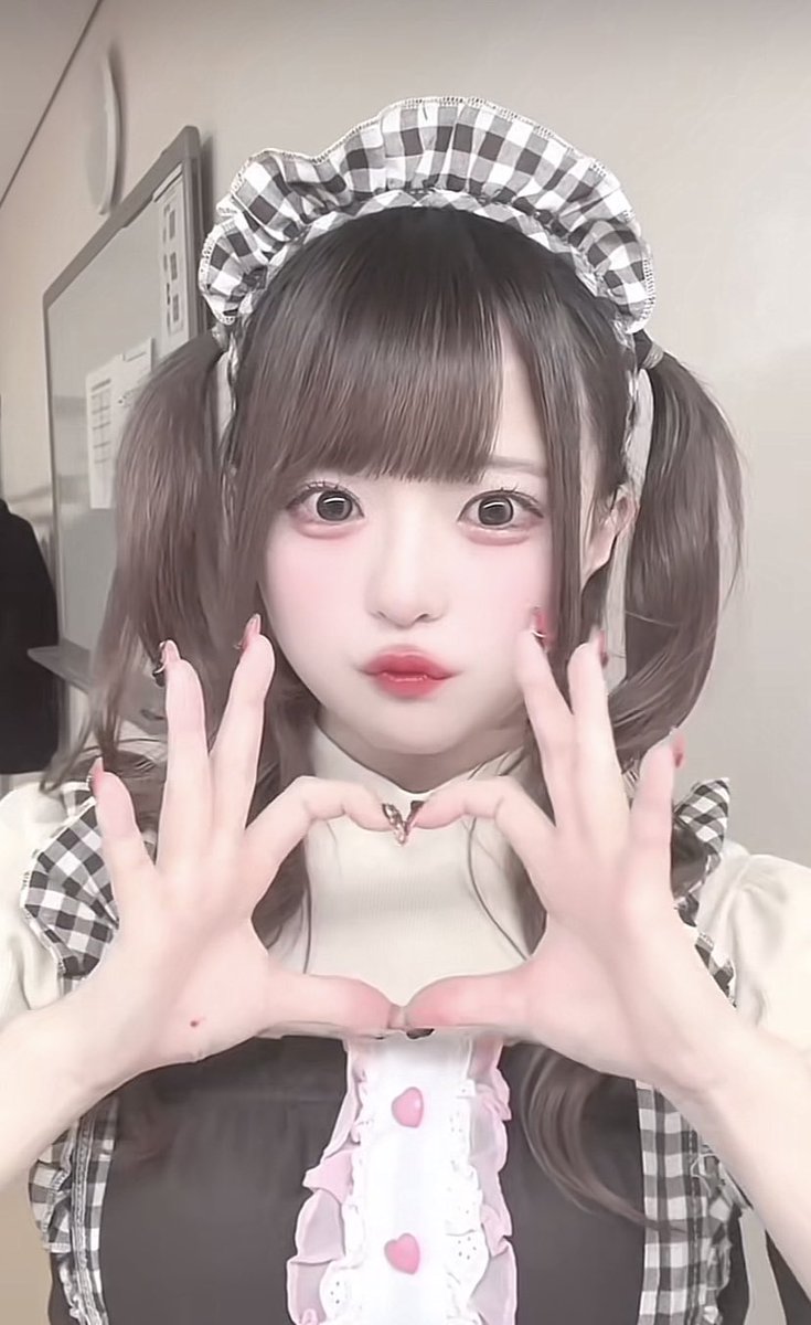 y02r14n's tweet photo. 何億年もハーフツインしてたんだろうなってくらい似合ってるよね
姫宮ゆかちゃんお誕生日まであと...1日🩷💫 https://t.co/QI2gtKYe8P