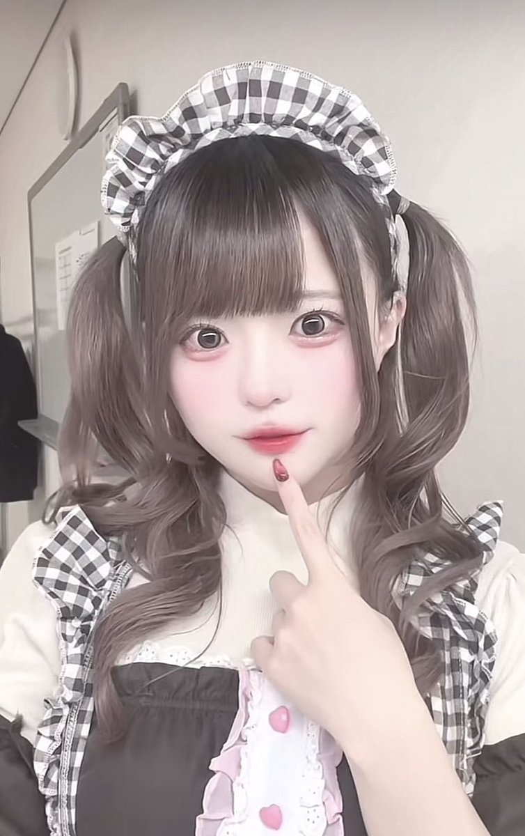 y02r14n's tweet photo. 何億年もハーフツインしてたんだろうなってくらい似合ってるよね
姫宮ゆかちゃんお誕生日まであと...1日🩷💫 https://t.co/QI2gtKYe8P