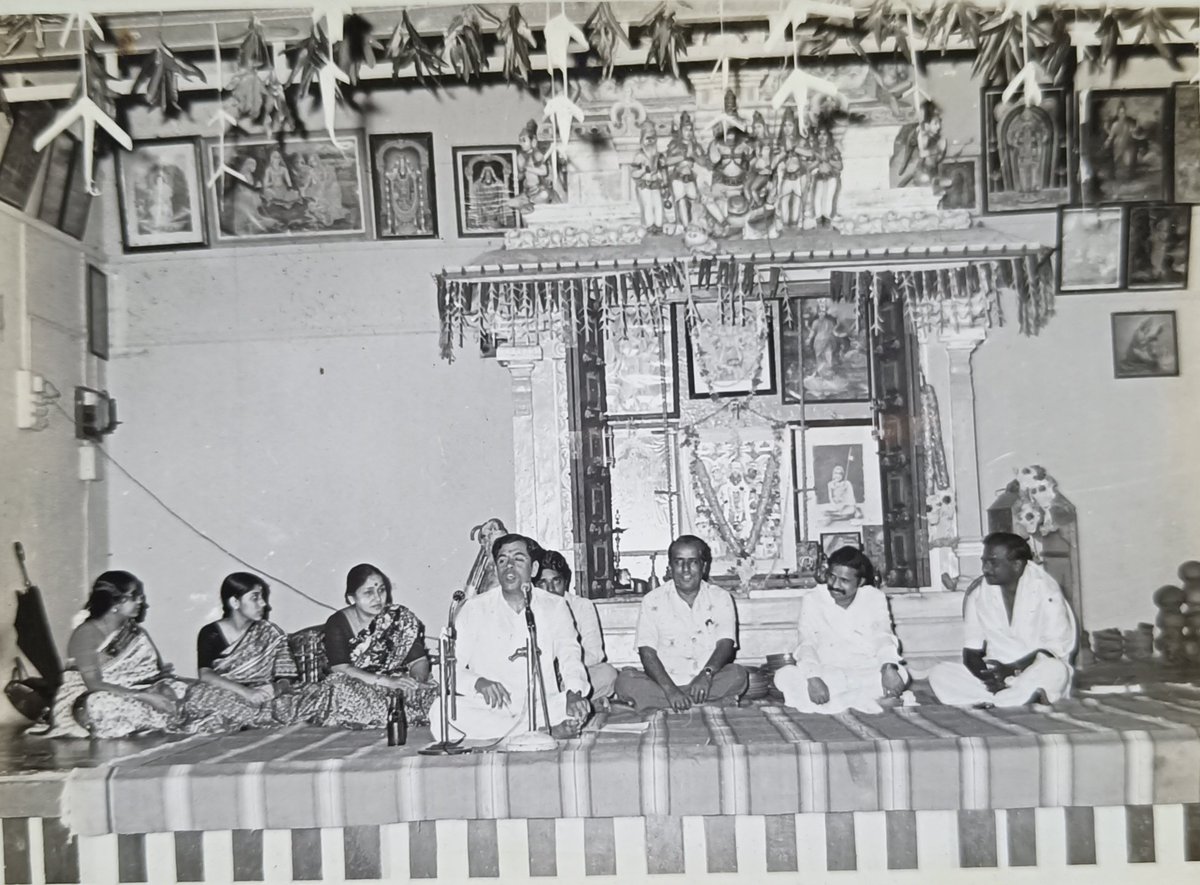 சொல்லின் செல்வர் குமரி அனந்தன் அவர்களும் அப்பாவும் நெருங்கிய நண்பர்கள்.

எங்கள் குழந்தைப் பருவத்தில் நாங்கள் அவரை எங்கள் குடும்பத்தவர் என்று பெரியப்பா என்றே அழைப்போம்.

இவர்கள் இருவரும் பல மேடைகளில் முழங்கியவர்கள்.

<a href="/DrTamilisai4BJP/">Dr Tamilisai Soundararajan</a>