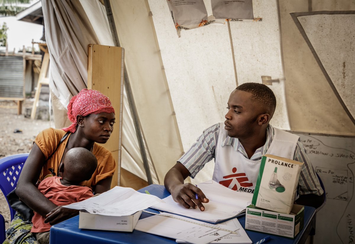 MSFcongo's tweet photo. 🧵1/ Après près de 3 ans d’appui au centre de santé de #Kanyaruchinya, au nord de #Goma, les équipes de @MSFCongo vont réorienter fin avril leur soutien vers d’autres structures de soins faisant face à davantage de besoins urgents 👇 https://t.co/HWsDg66Z6S