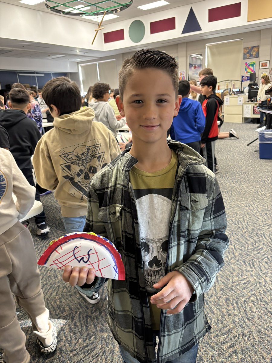 Living La Vida Loca at La Féria making castanets! #itsahorbelthing