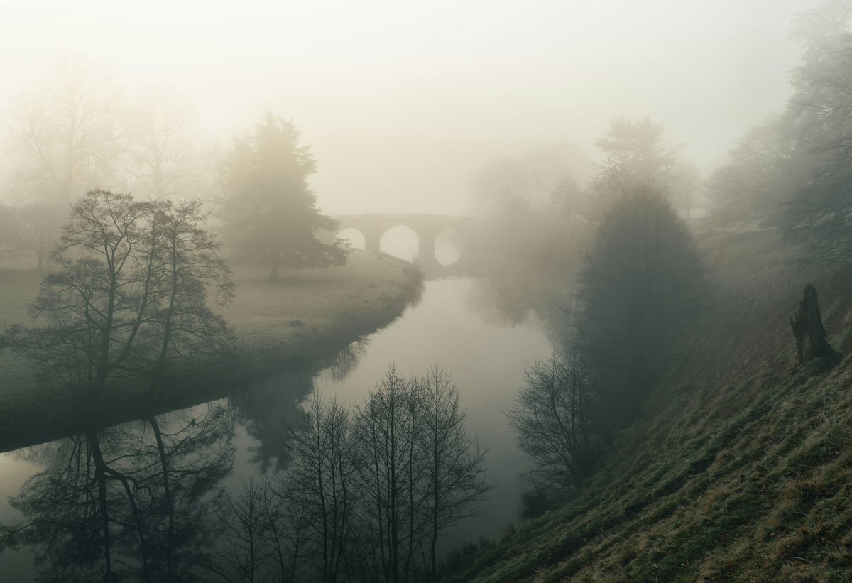 millsj82's tweet photo. Paine's Bridge at Chatsworth, Peak District https://t.co/5EEWlSck15