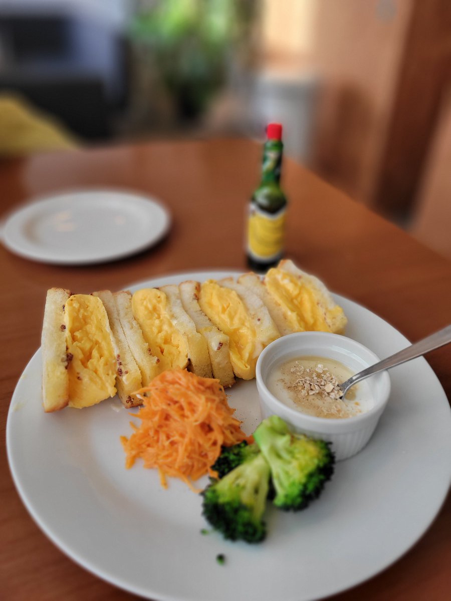 bimijinsei's tweet photo. 自分の幸せ、後回しにしていませんか？

子育て、介護、仕事、家事。どれも、あなたでなければできないことかもしれません。

でも、無理してでも自分のホッとする時間を持つように。「気」が滞ると、心も体も重くなるといいます。

だから、世界平和のためにもホッとする時間を持つべきなんです。 https://t.co/taurHGDCAx