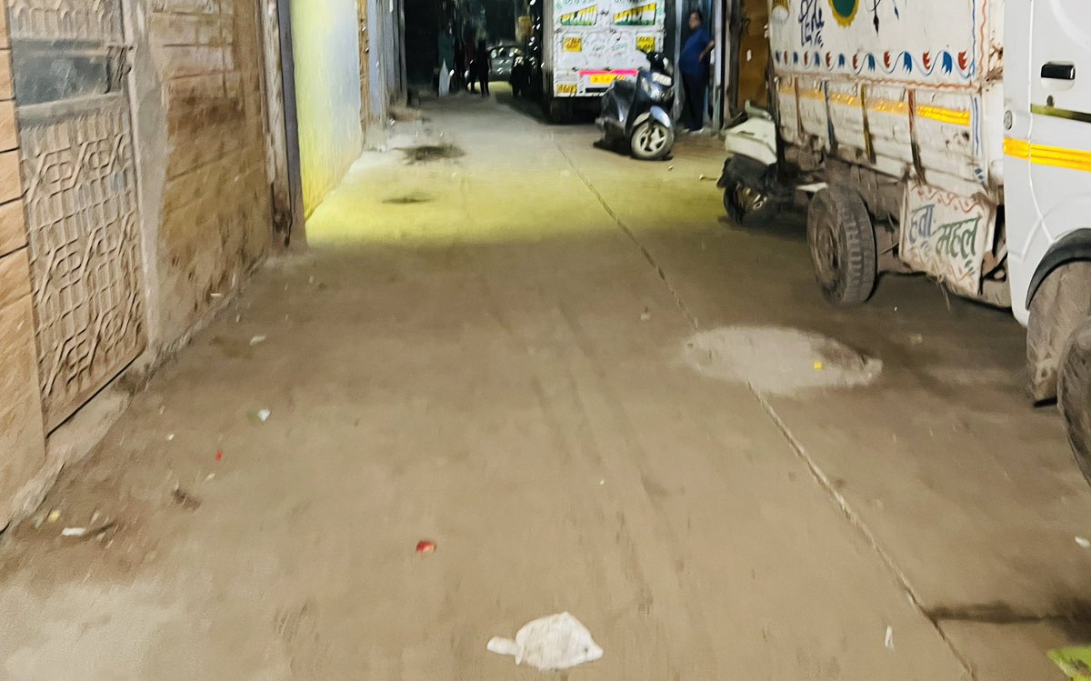 JarnailSinghAAP's tweet image. West ब्लॉक, विष्णु गार्डन के निवासियों को भी दिया नई सड़क का तोहफा..🛣️

गली नं.5 वेस्ट ब्लॉक, विष्णु गार्डन ख्याला के निवासियों को गली के नवनिर्माण पर हार्दिक शुभकामनाएं..
यह कार्य आपके टैक्स द्वारा एकत्रित विधायक निधि कोष से करवाया गया..

#devolopment #work #mlaforpublic