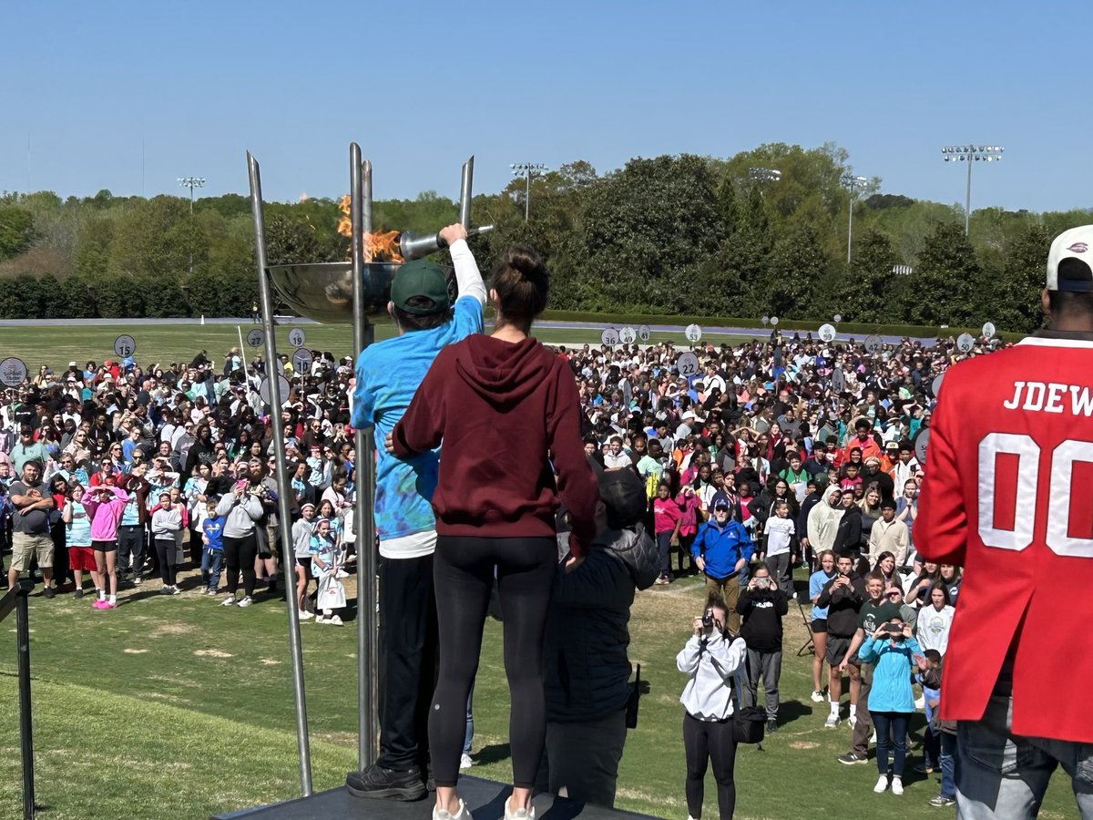 Jason Donnelly (@jdfurmanpaladin) on Twitter photo Beautiful morning celebrating the start of <a href="/SpecialOlympics/">Special Olympics</a> at Furman University! Incredible turnout from thousands of athletes, volunteers and families! Best wishes to all the participants. Let the Games Begin!!! Beautiful morning celebrating the start of <a href="/SpecialOlympics/">Special Olympics</a> at Furman University! Incredible turnout from thousands of athletes, volunteers and families! Best wishes to all the participants. Let the Games Begin!!!