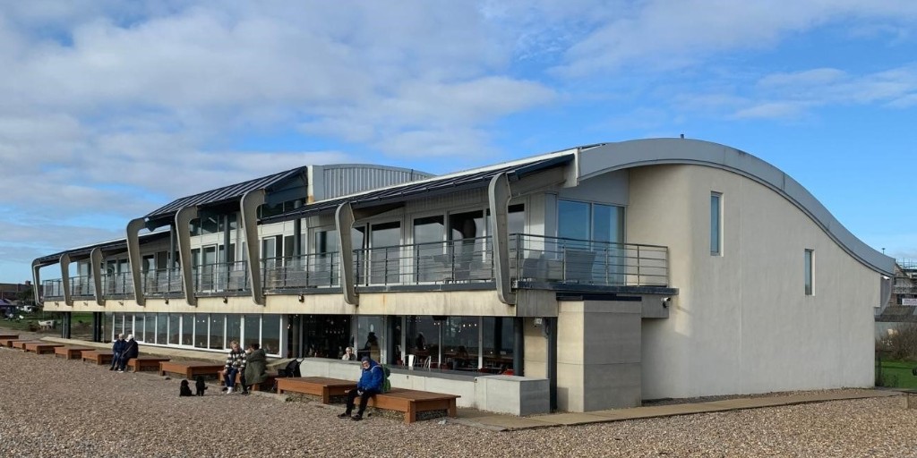 RIBAJ's tweet image. This solar PV glass canopy system is super adaptable, working in daylight - not just sunlight - and without the need to be south-facing or installed at 45 degrees [AD]

#rjProducts #NewFrame #Photovoltaics #Solar #Shading #Renewables
ow.ly/JSxb50VsoOP