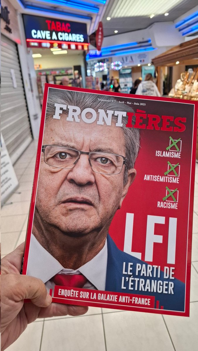 Les députés <a href="/LFI_Forever/">Insφumis Toujours</a> leurs amis ont agressé les journalistes de "
<a href="/Frontieresmedia/">Frontières</a> au sein même de <a href="/AssembleeNat/">Assemblée nationale</a> !  
 C'est une grave attaque de la démocratie !
J'ai acheté le magazine pour soutenir la liberté de la droite nationale à s'exprimer face à l'extrême gauche