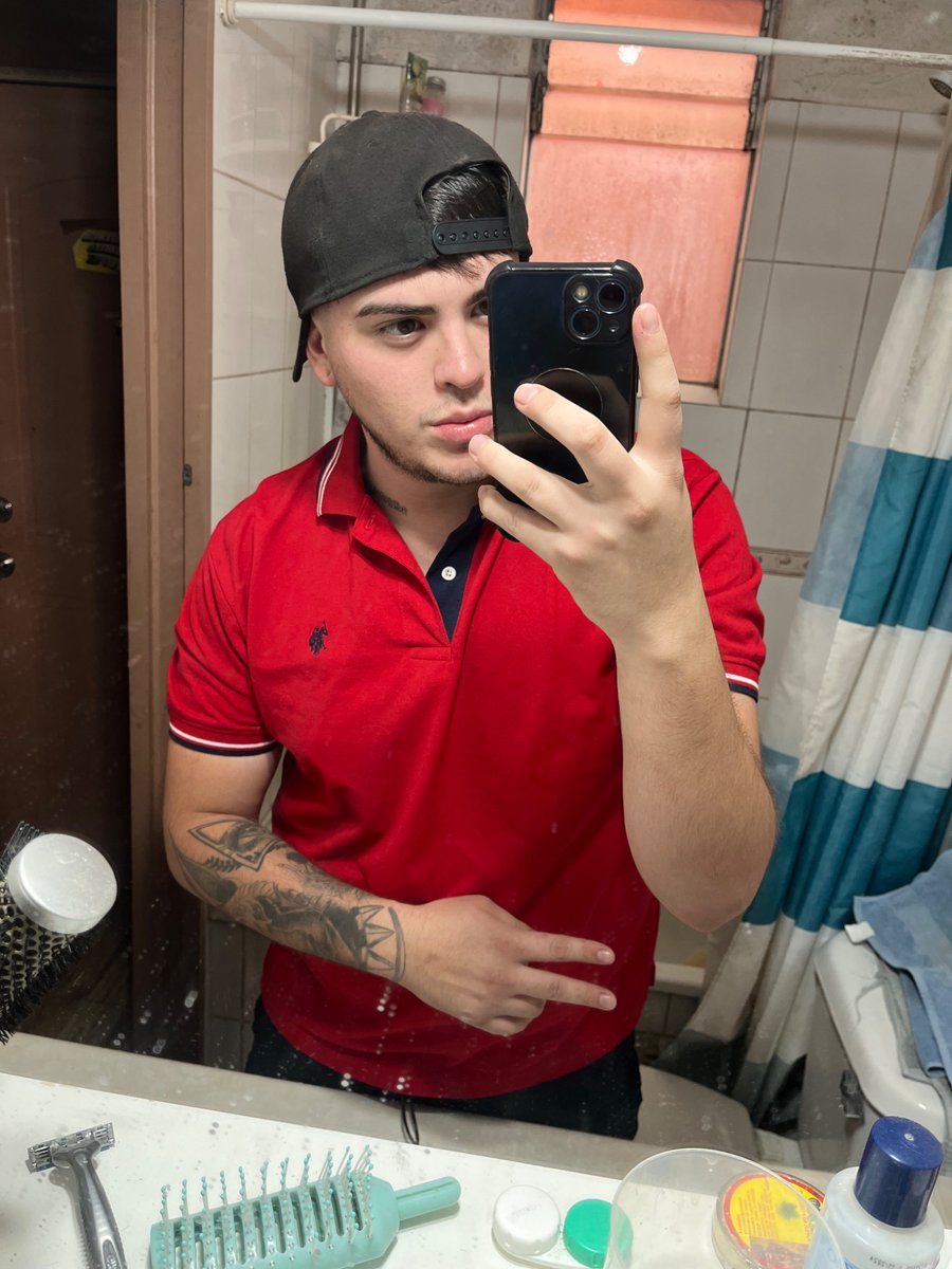 rorritoxD's tweet photo. Cero sentimiento entre lo 2 
Y en 5 llego a tu cama🎶🥷 https://t.co/Jd57CY6rZ0