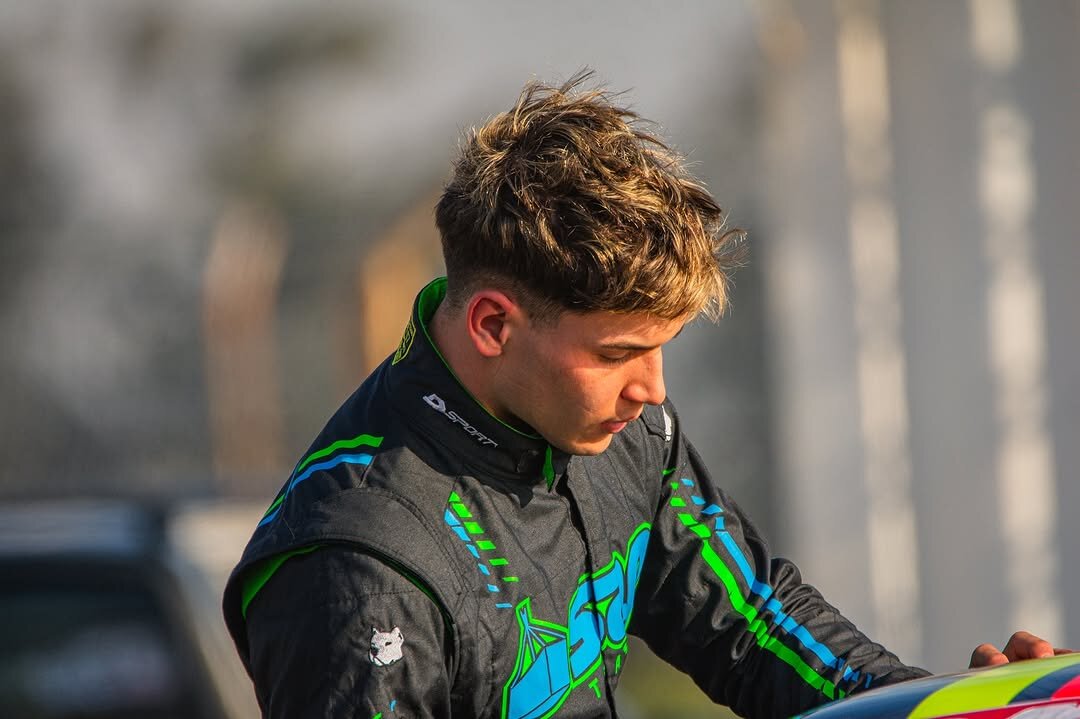 <a href="/IanReutemann/">Ian</a> llega a la Clase 2 del <a href="/TurismoPista/">Turismo Pista</a> 
Con un VW UP! El de Hundbolt vuelve al plano nacional luego de estar en el <a href="/TopRaceOk/">Top Race</a> y Categorías de ACTC.