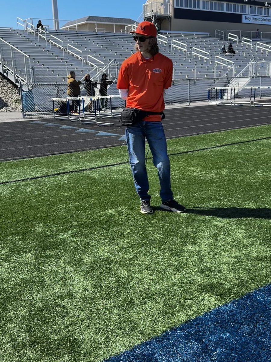 Mike Goth tweet media