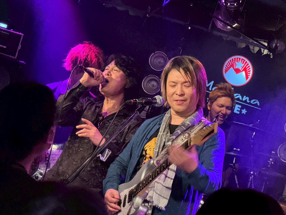 S_Ryunosuke_Dr's tweet photo. 4/6 大賀好修 誕生前前夜Live

今回は2部で叩かせていただきました！
今回もひじょーーーーに勉強になったLiveでした！

ご来場下さった皆様、並びにマリアナカフェの皆様、Liveスタッフの皆様、共演させて頂いたバンドメンバーの皆様、ありがとうございました！(文字数の関係で短くなりました) https://t.co/JrOIDVg8rq